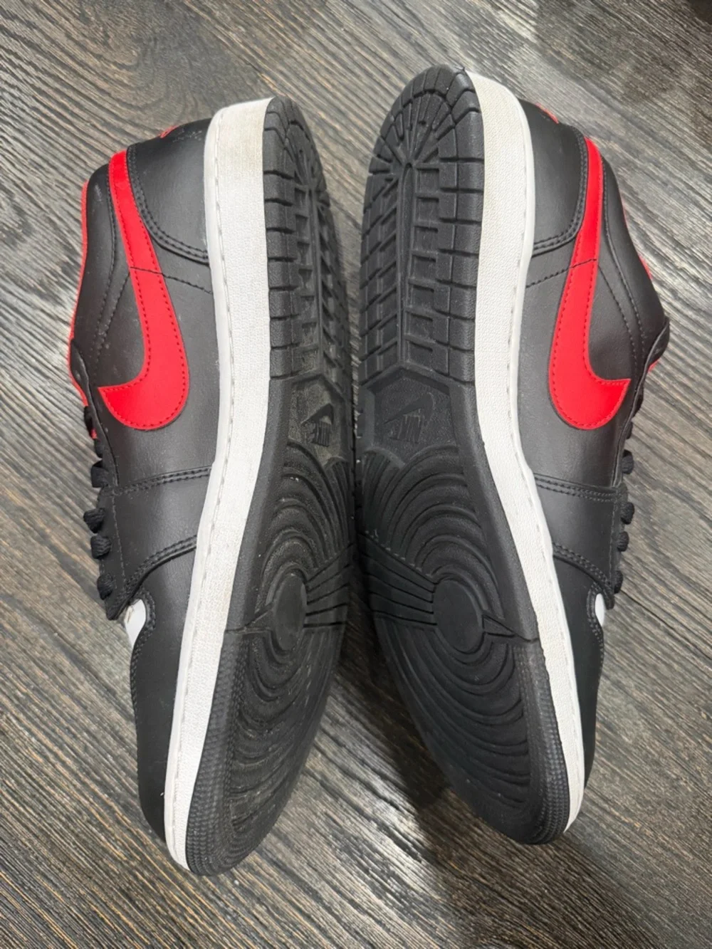 Nike Air Jordan 1 Low Shoes 'White Toe' Fire Red men’s size 12
